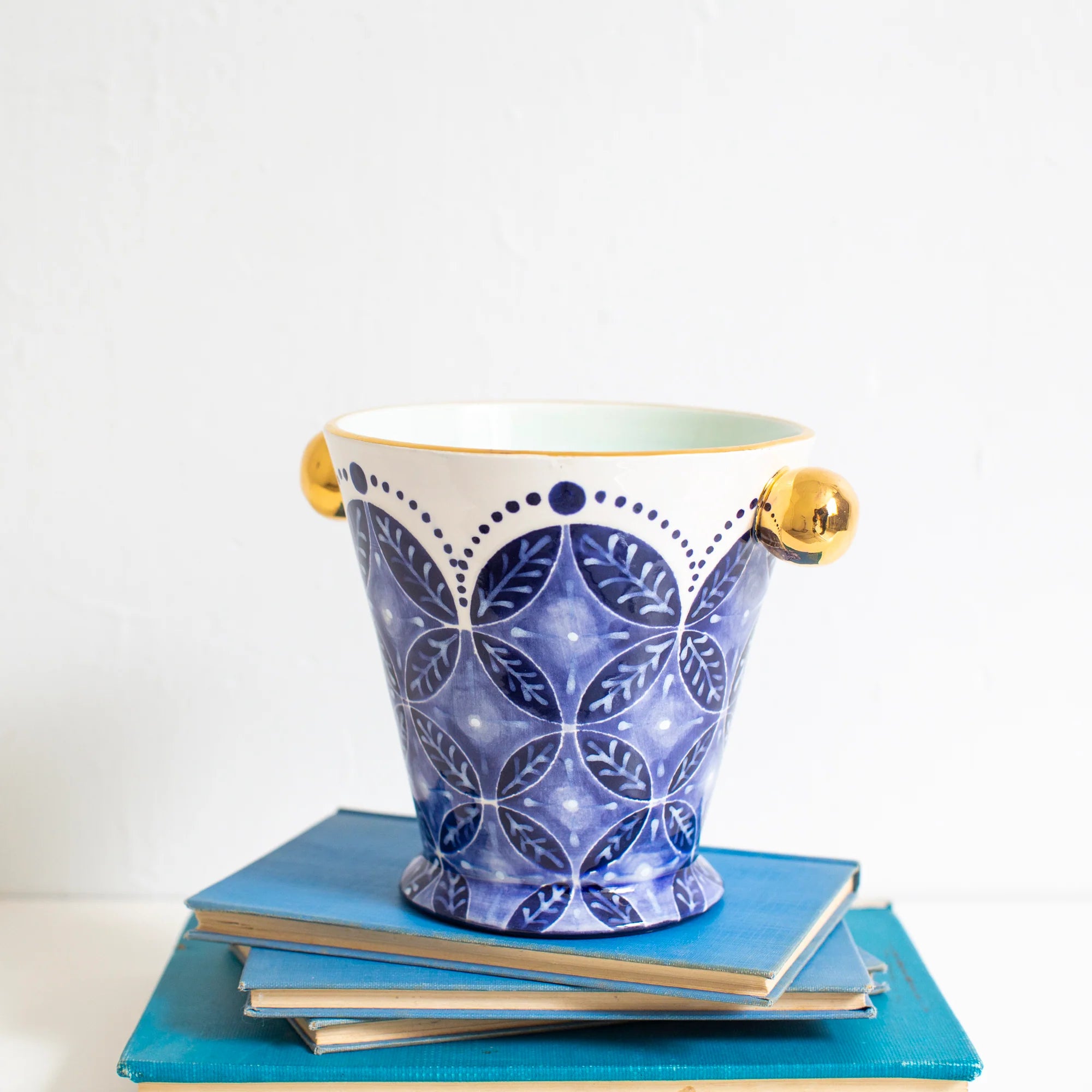 Flora Herb Pot in Delft