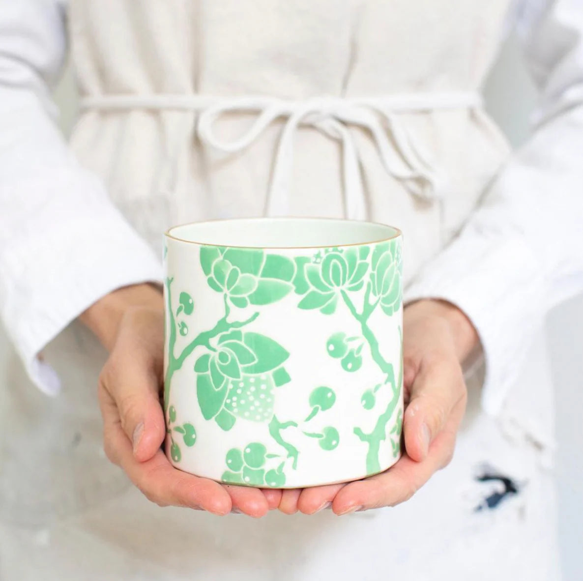 Bedford Bramble Peony Vase in Seagrass