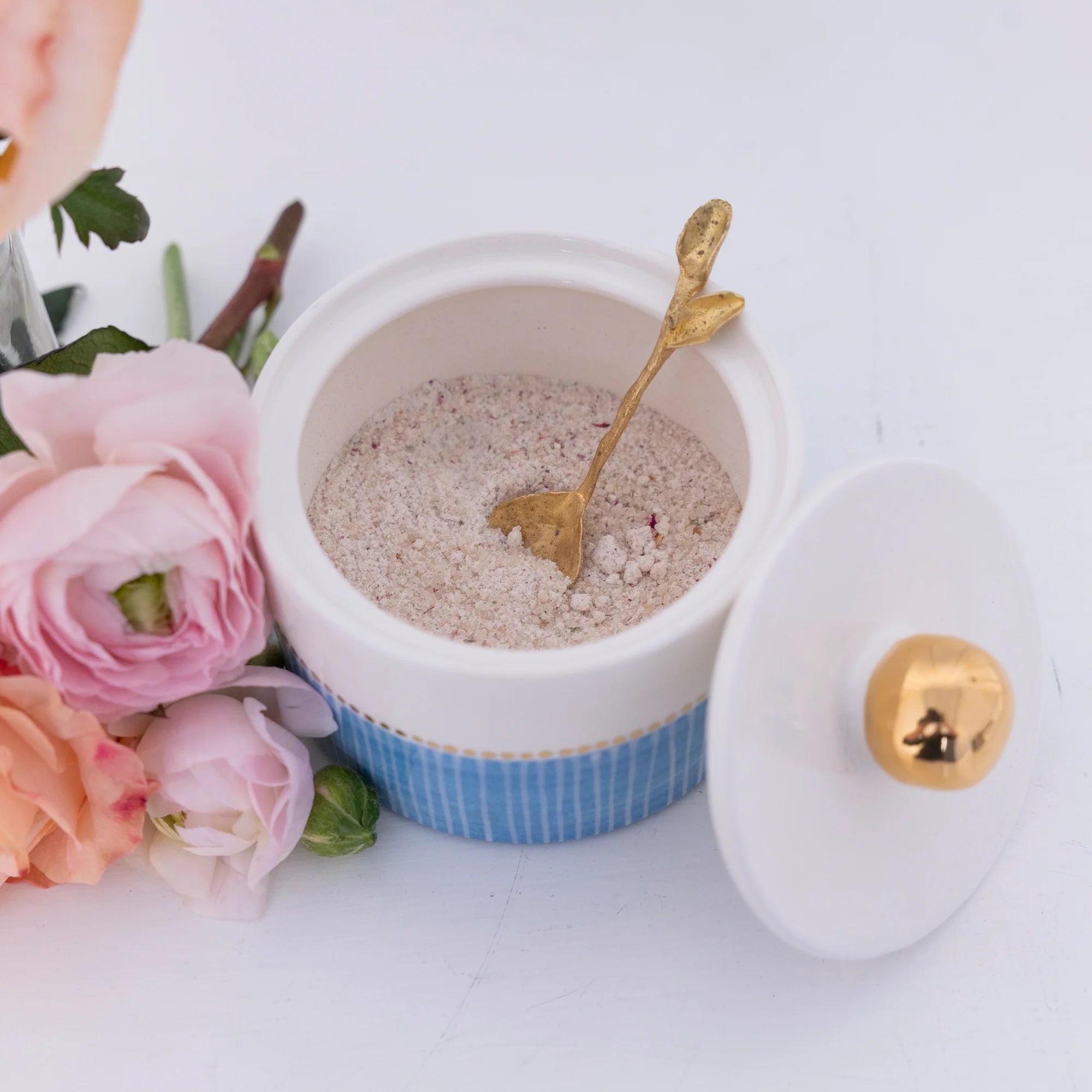 Ready to Ship- Sugar Bowl