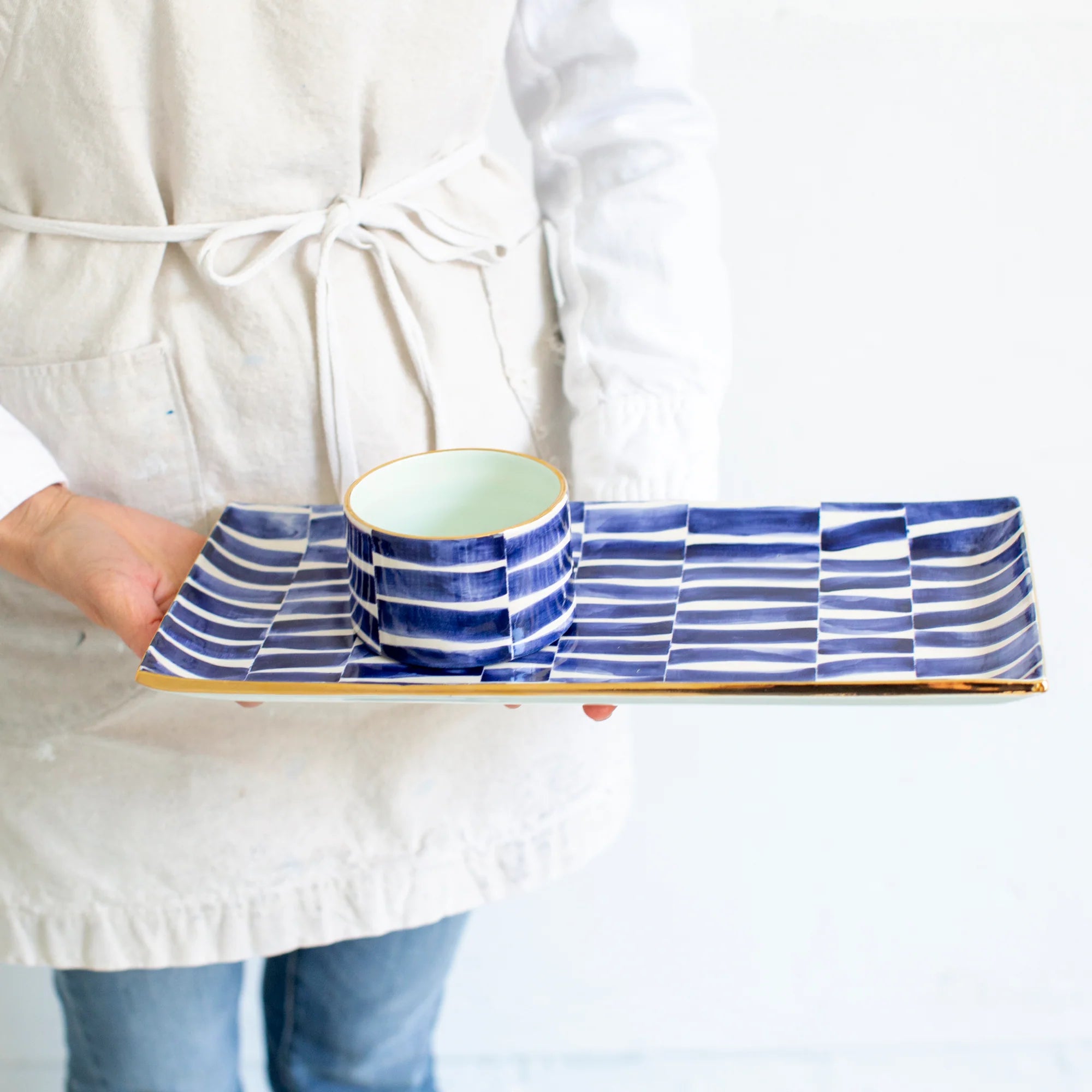 Maybelline Cocktail Tray and Ramekin in Delft