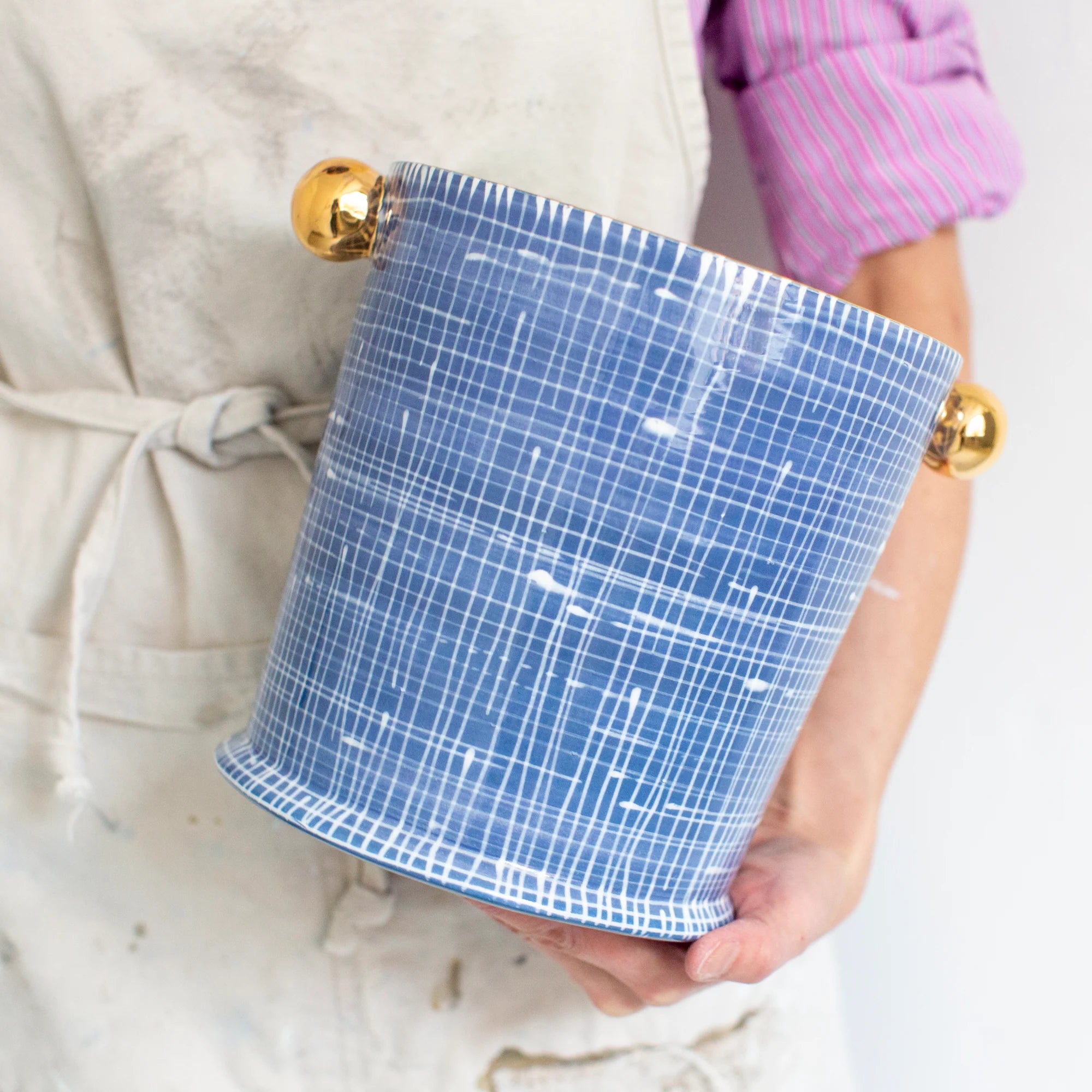 Large Planter in Raffia