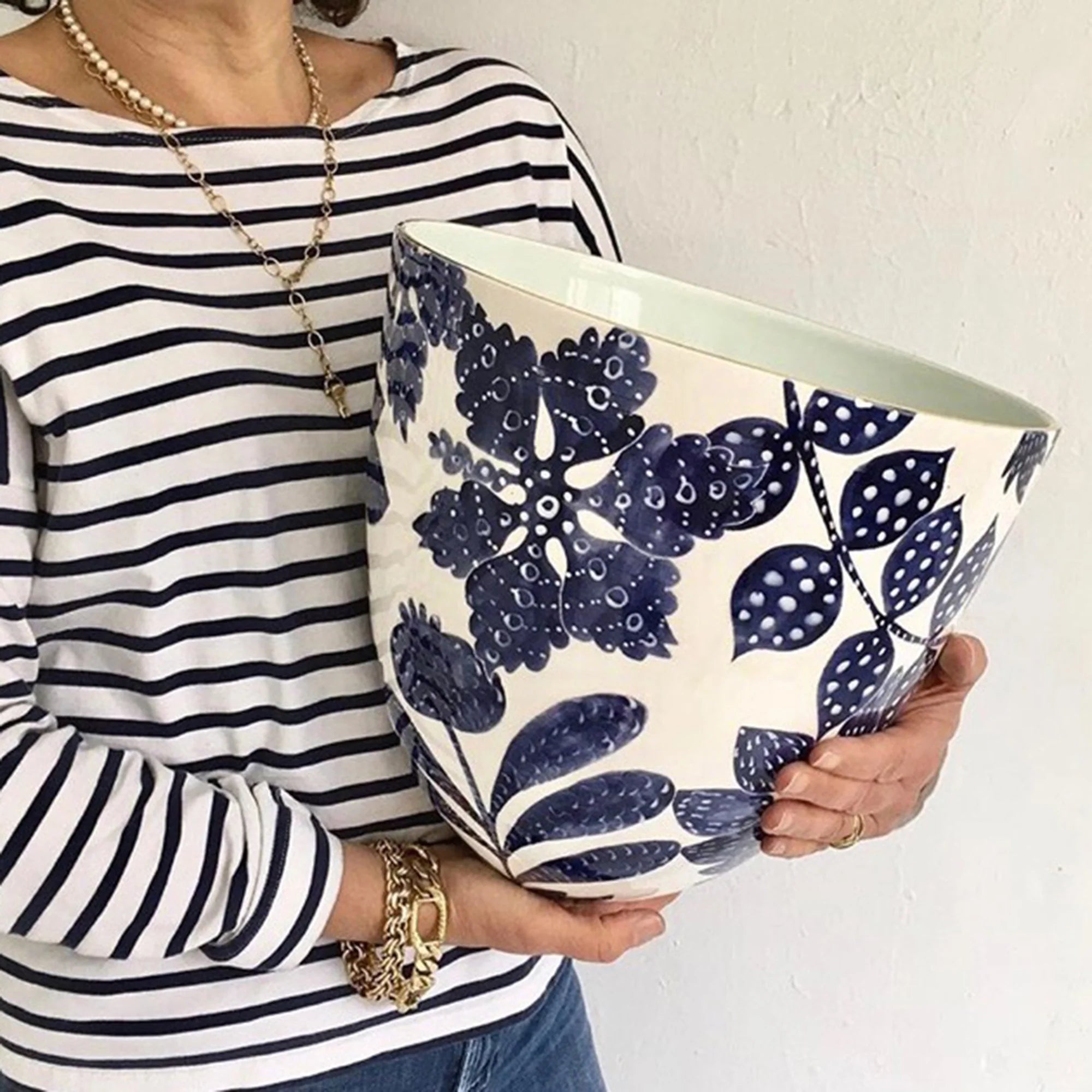 Bali Toile Large Bee Bowl