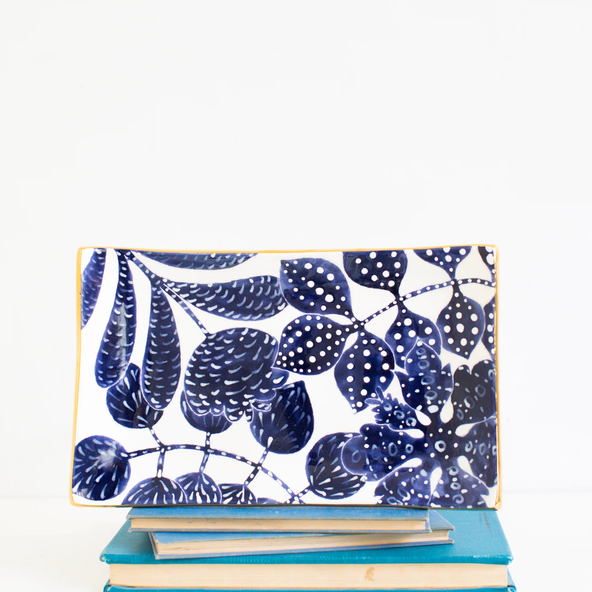 Bali Toile Canape Tray in Delft